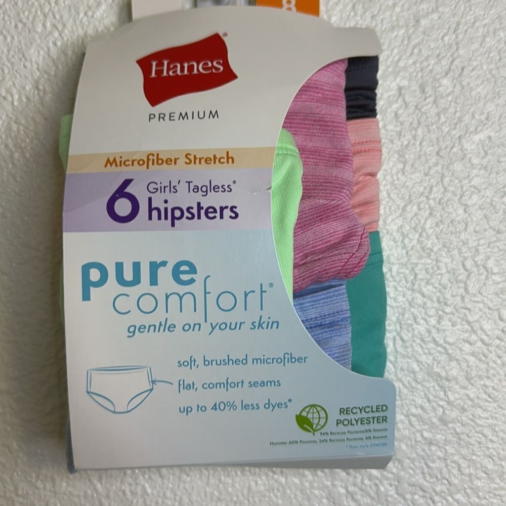 NWT- Hanes- Girls tagless hipster underwear pack (6)- girls size Medium (8)